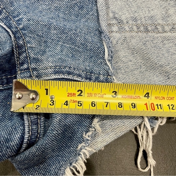 Cello High Waisted Two Toned Jean Shorts - Picture 11 of 12